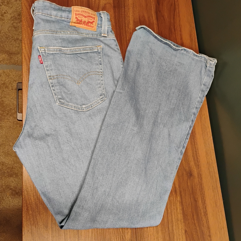 Levi's Light Blue Jeans
